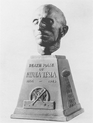 The Tesla death mask as it was originally commissioned.